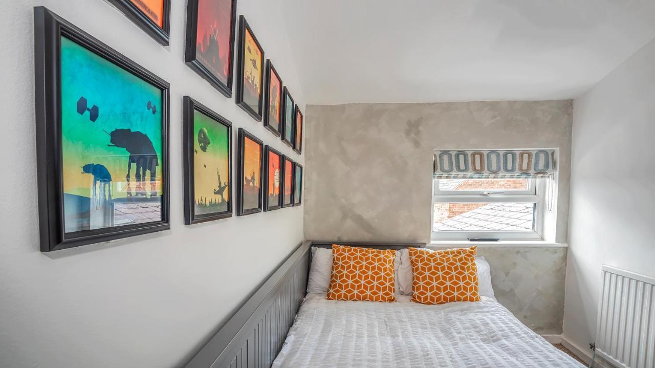 Modern 3-Bed House On Tarporley High Street Villa ภายนอก รูปภาพ