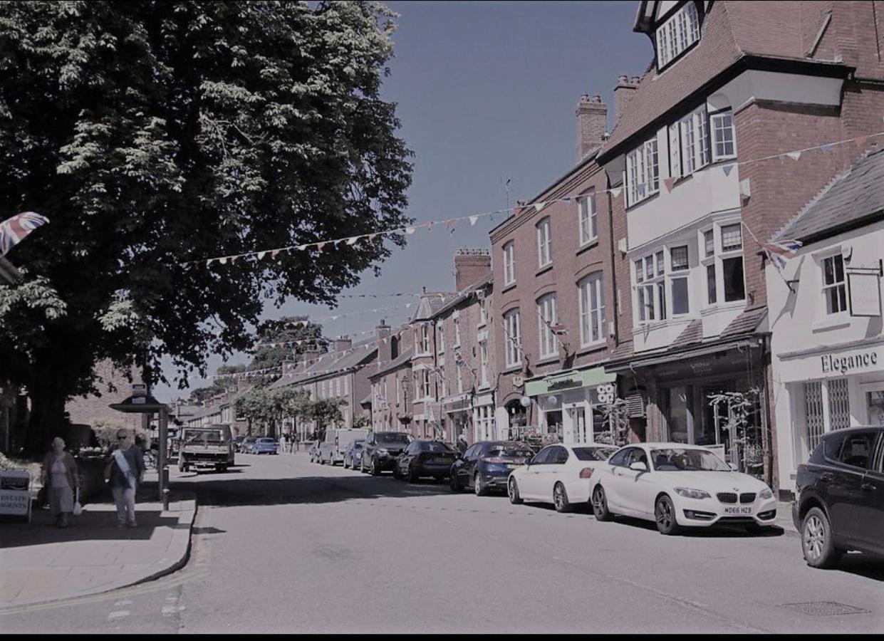 Modern 3-Bed House On Tarporley High Street Villa ภายนอก รูปภาพ