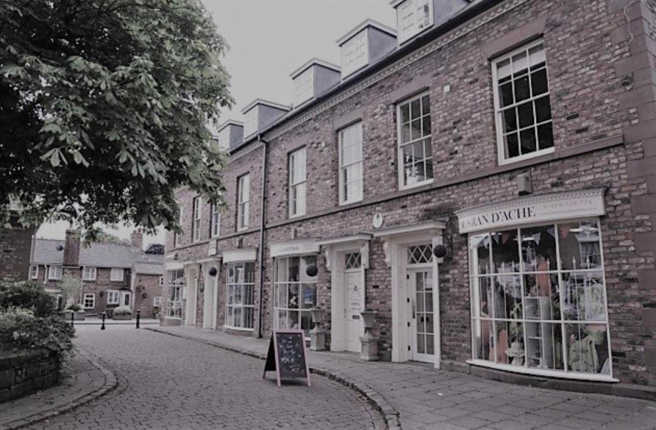 Modern 3-Bed House On Tarporley High Street Villa ภายนอก รูปภาพ